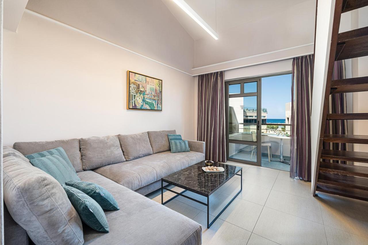 Porto Platanias Beach Resort & Spa Platanés Exterior foto A living room in a modern apartment